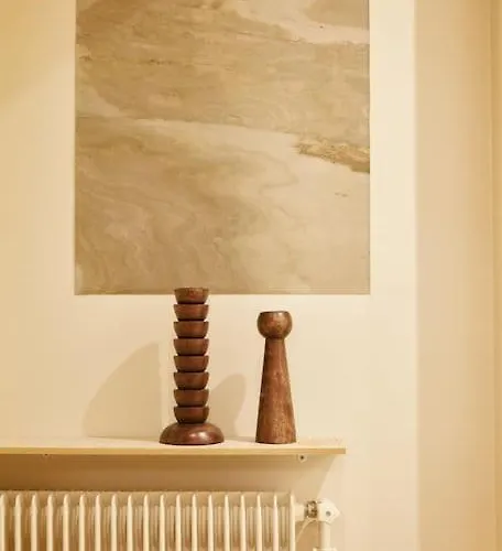 Versailles - Duke Housing *